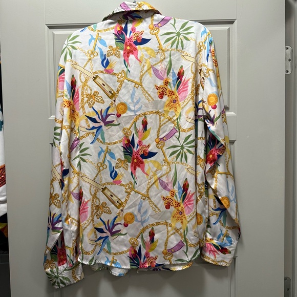 Aura White Cream Graphic Relaxed Button Down Shirt - Picture 3 of 7